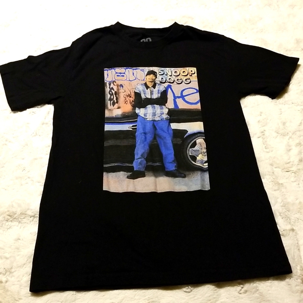 90s Legends Snoop Dogg Tshirt Size Small